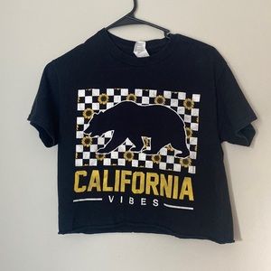 Cropped cali tee